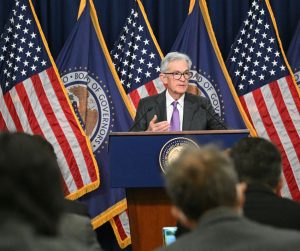 Bitcoin Giảm Xuống 83.191 USD – Tất Cả Đang Chờ Đợi Quyết Định Lãi Suất ( FOMC) Của Fed